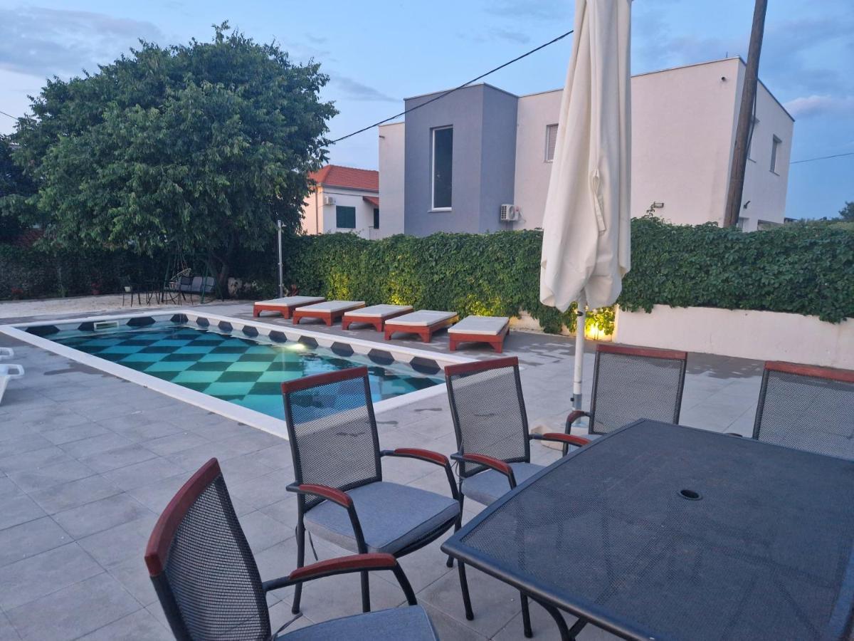 Holiday Home Nino With Amazing Swimming Pool Slatine Exterior foto